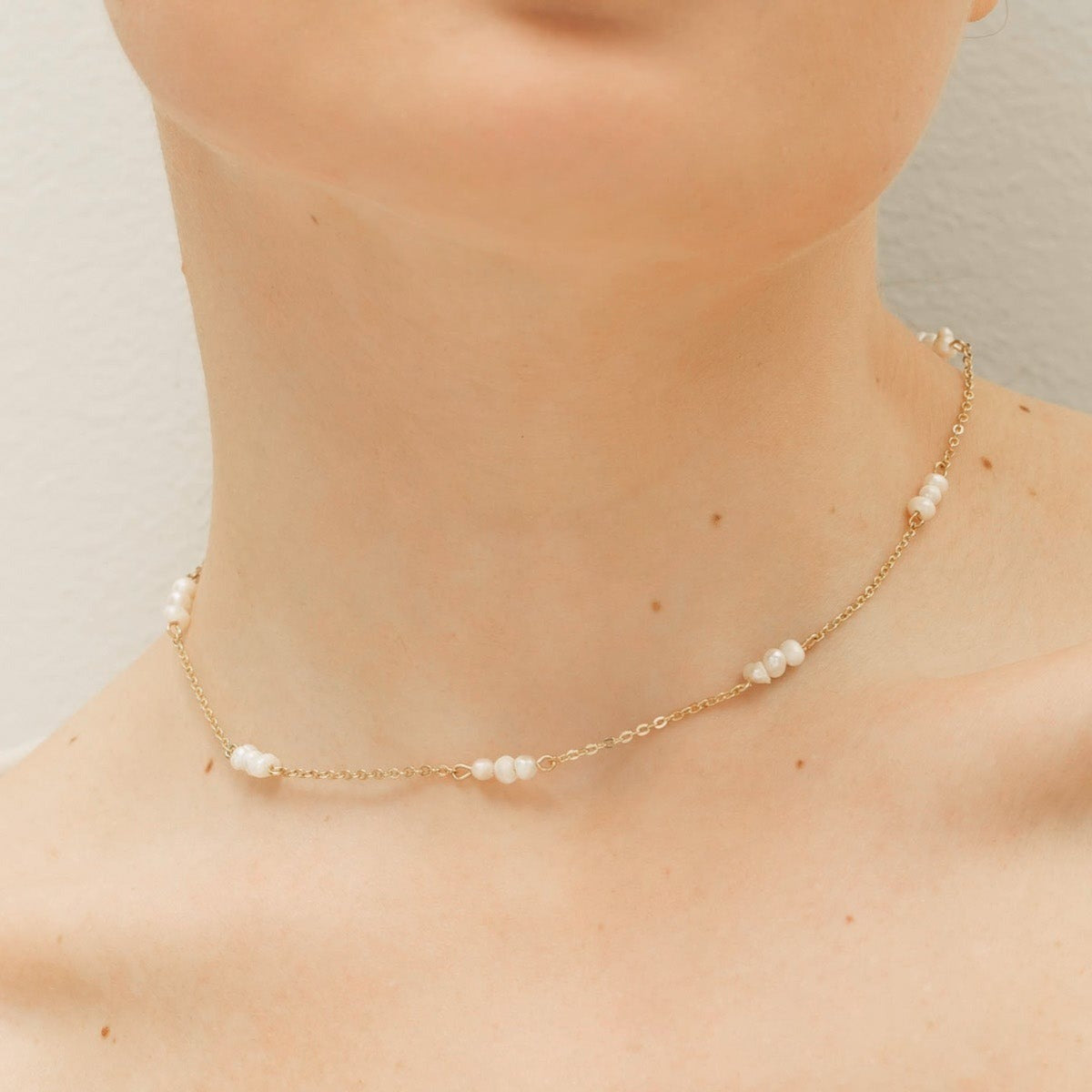 ANNABETH CHOKER NECKLACE