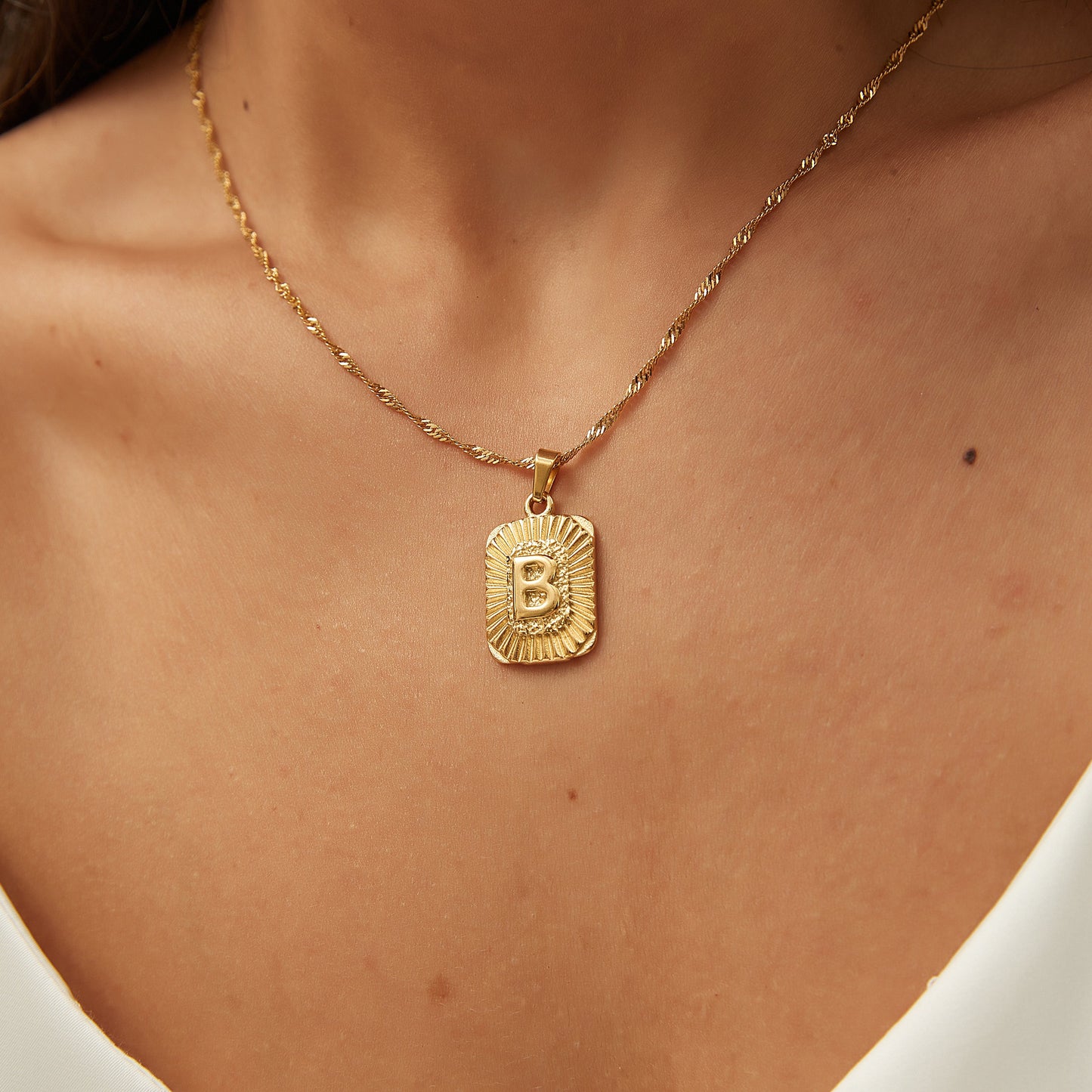 14K GOLD SQUARE LETTER NECKLACE