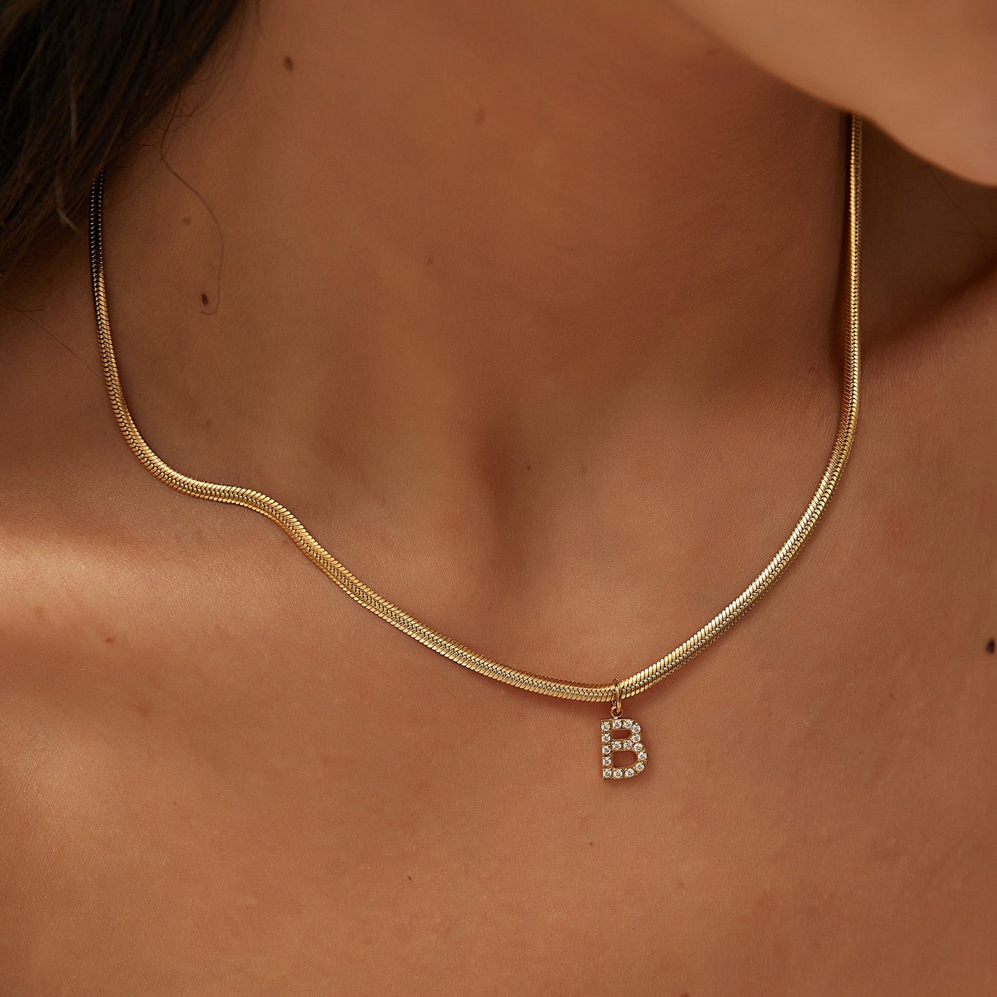 14K GOLD & DIAMOND LETTER NECKLACE