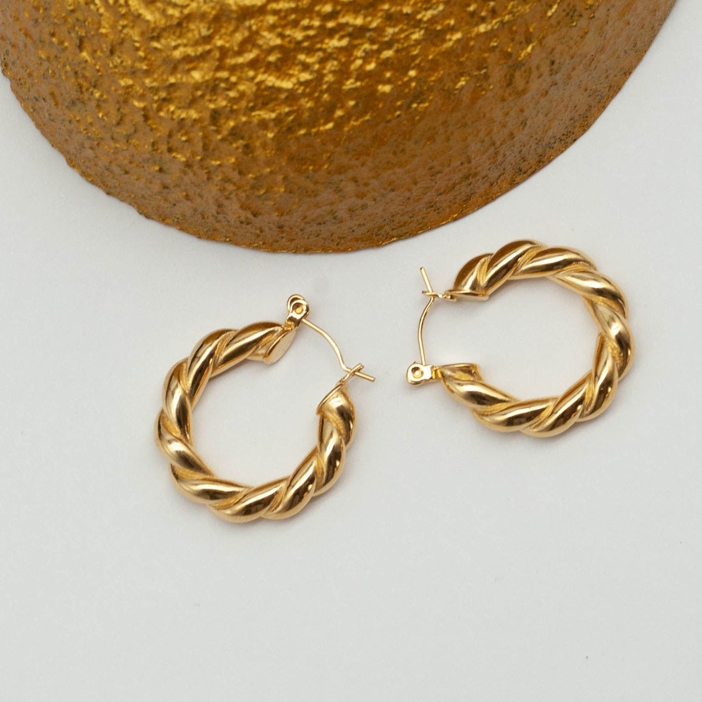 GIOVANNA HOOP EARRINGS