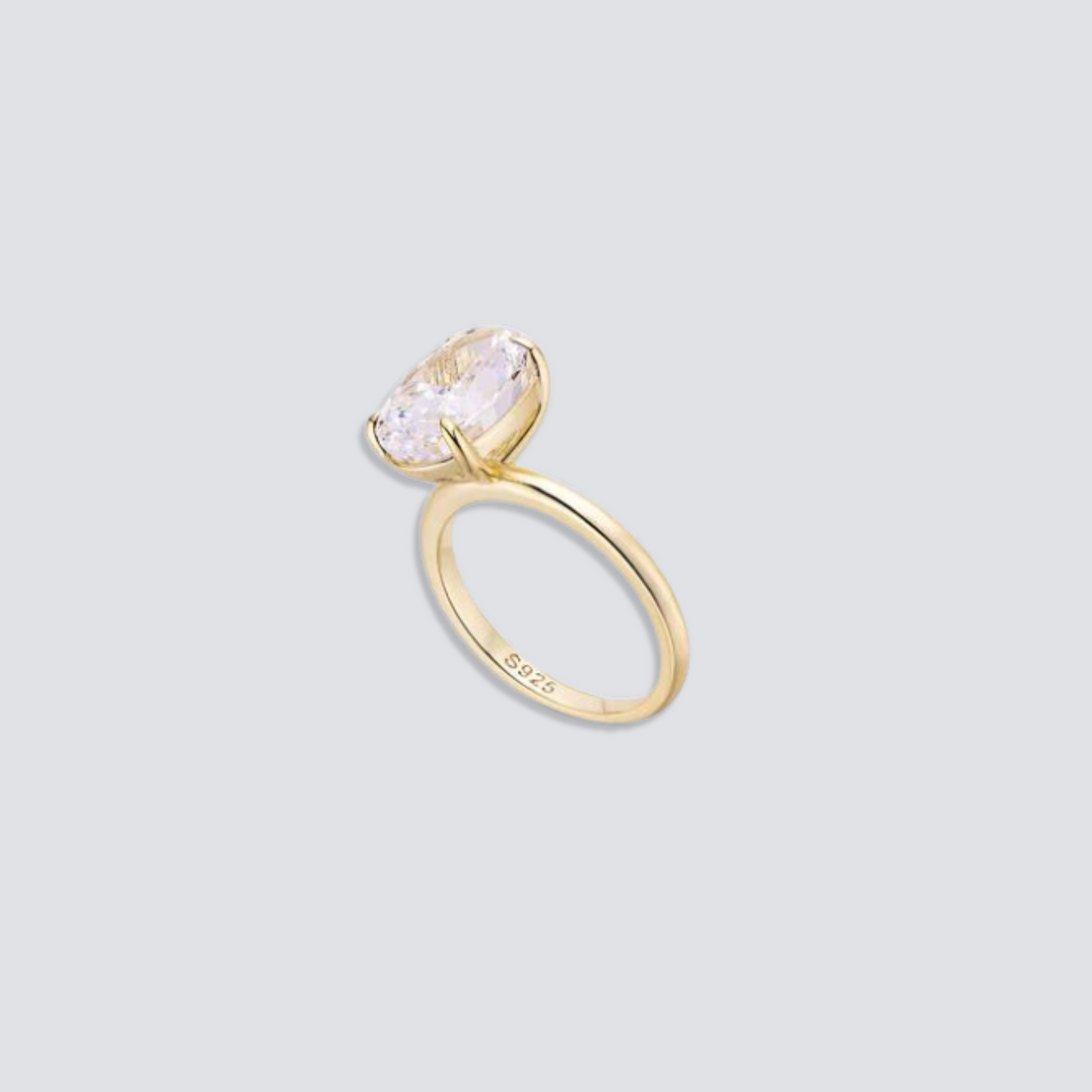 PAVÉ DIAMOND RING | GOLD