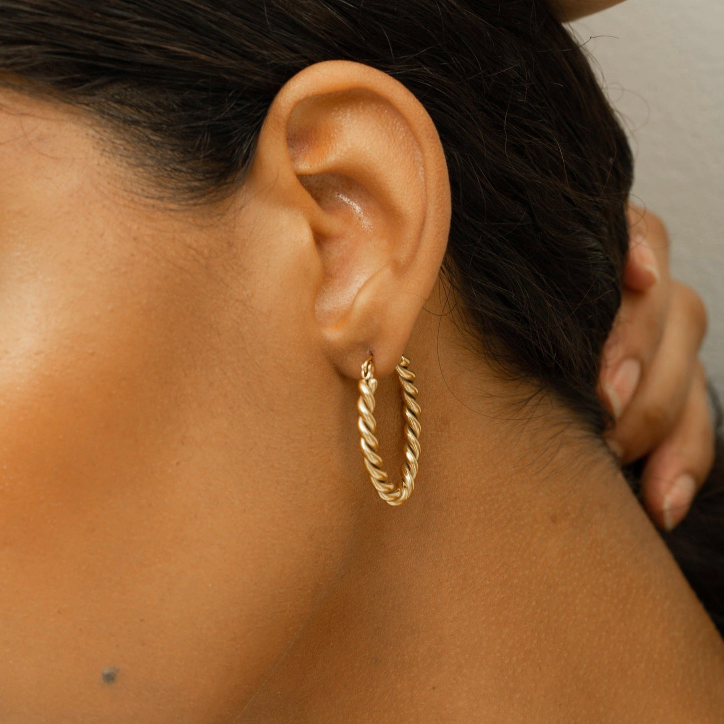 MIRIAM HOOP EARRINGS