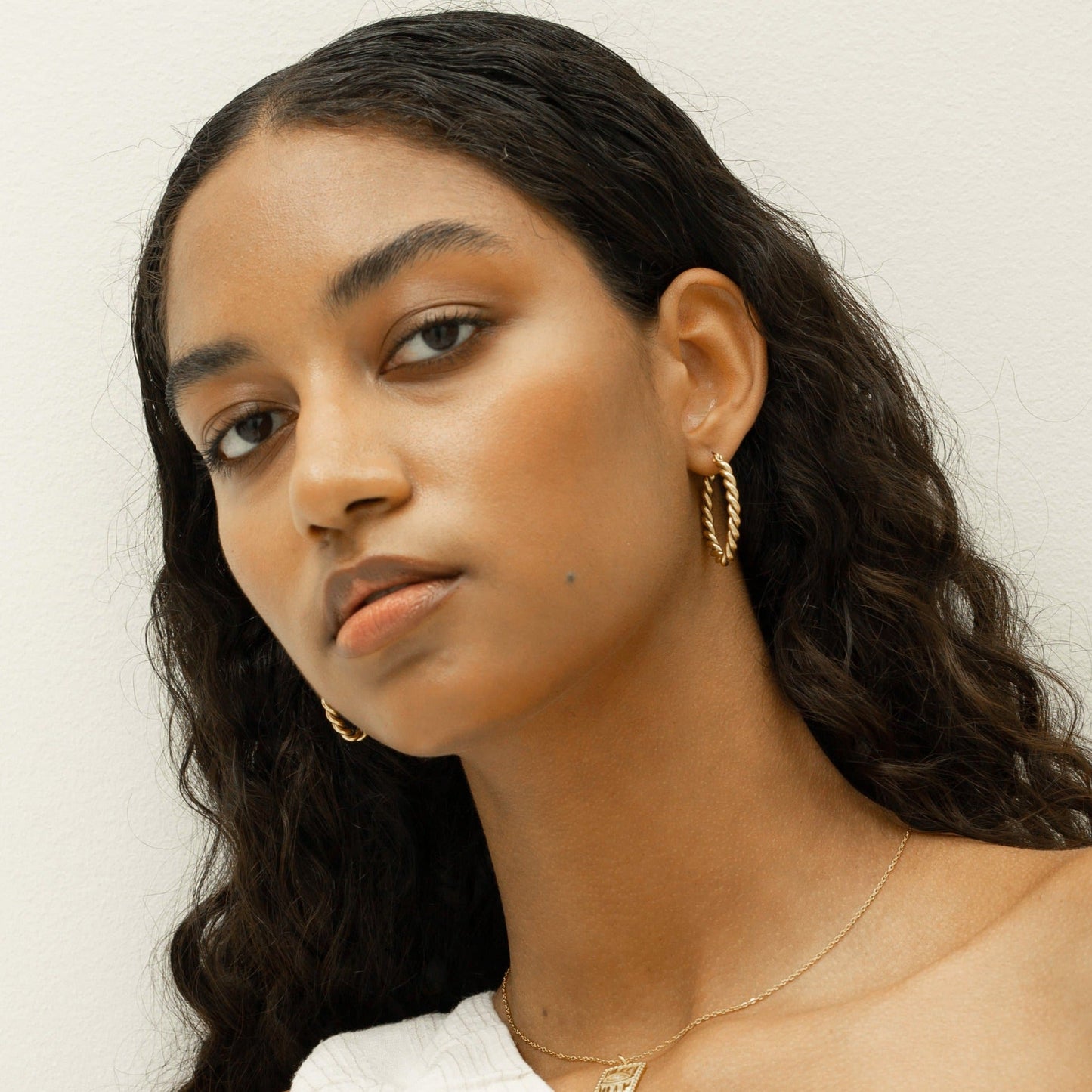 MIRIAM HOOP EARRINGS