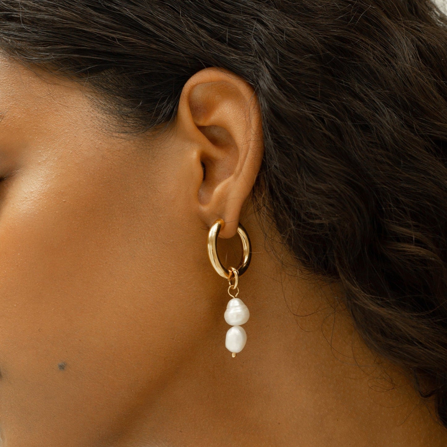 CONSTANCE HOOP EARRINGS