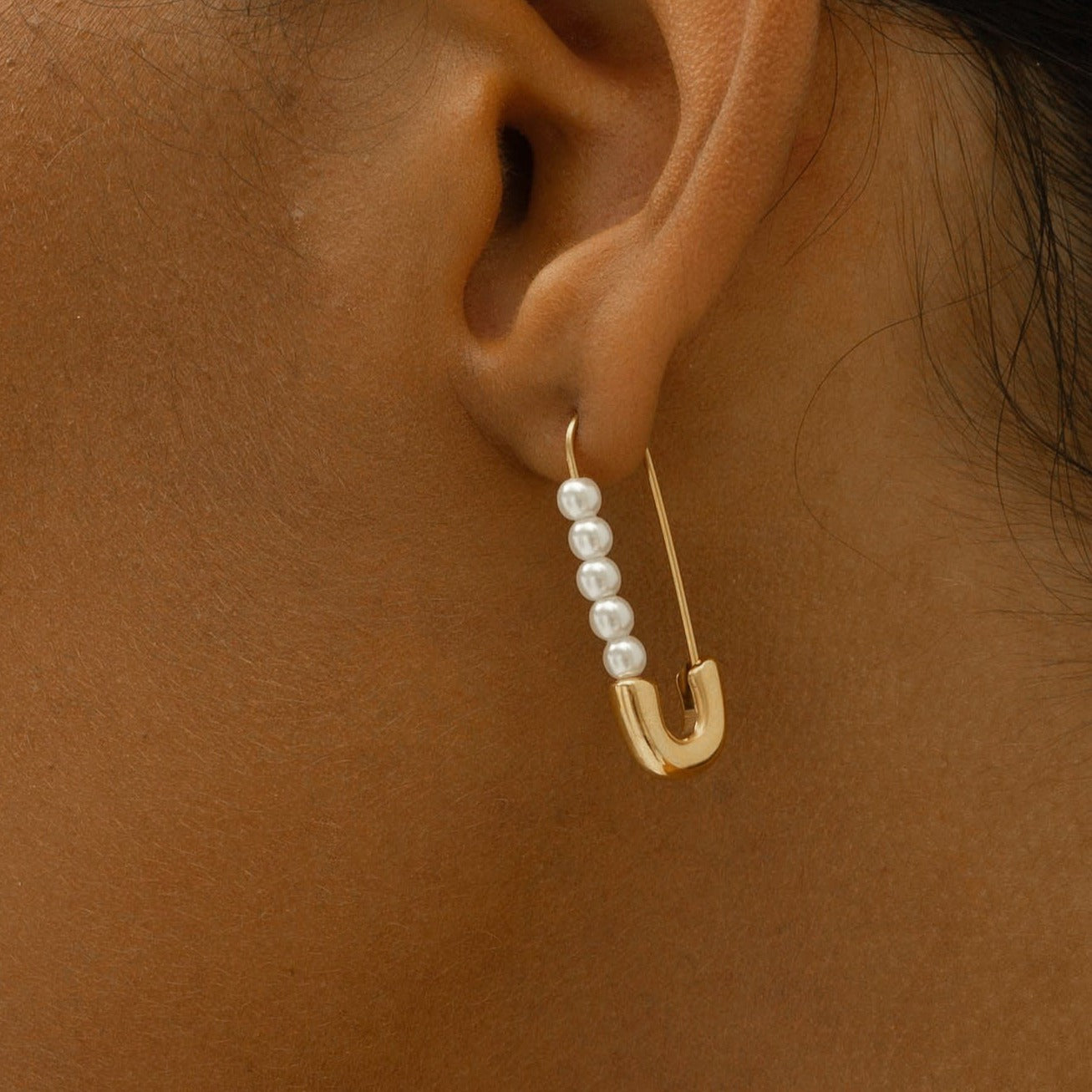 VIOLA HOOP EARRINGS